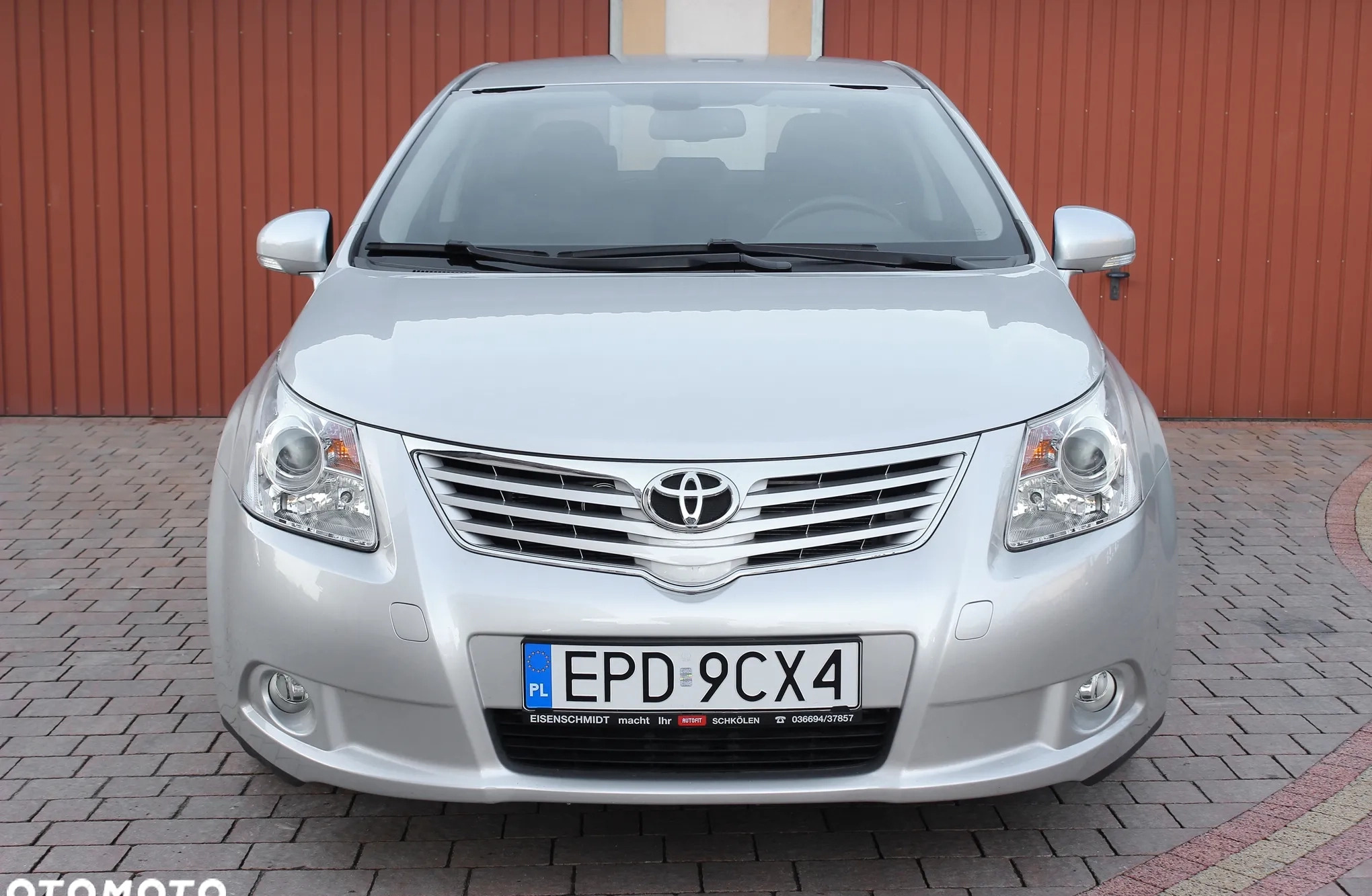Toyota Avensis cena 41000 przebieg: 84000, rok produkcji 2011 z Poddębice małe 379